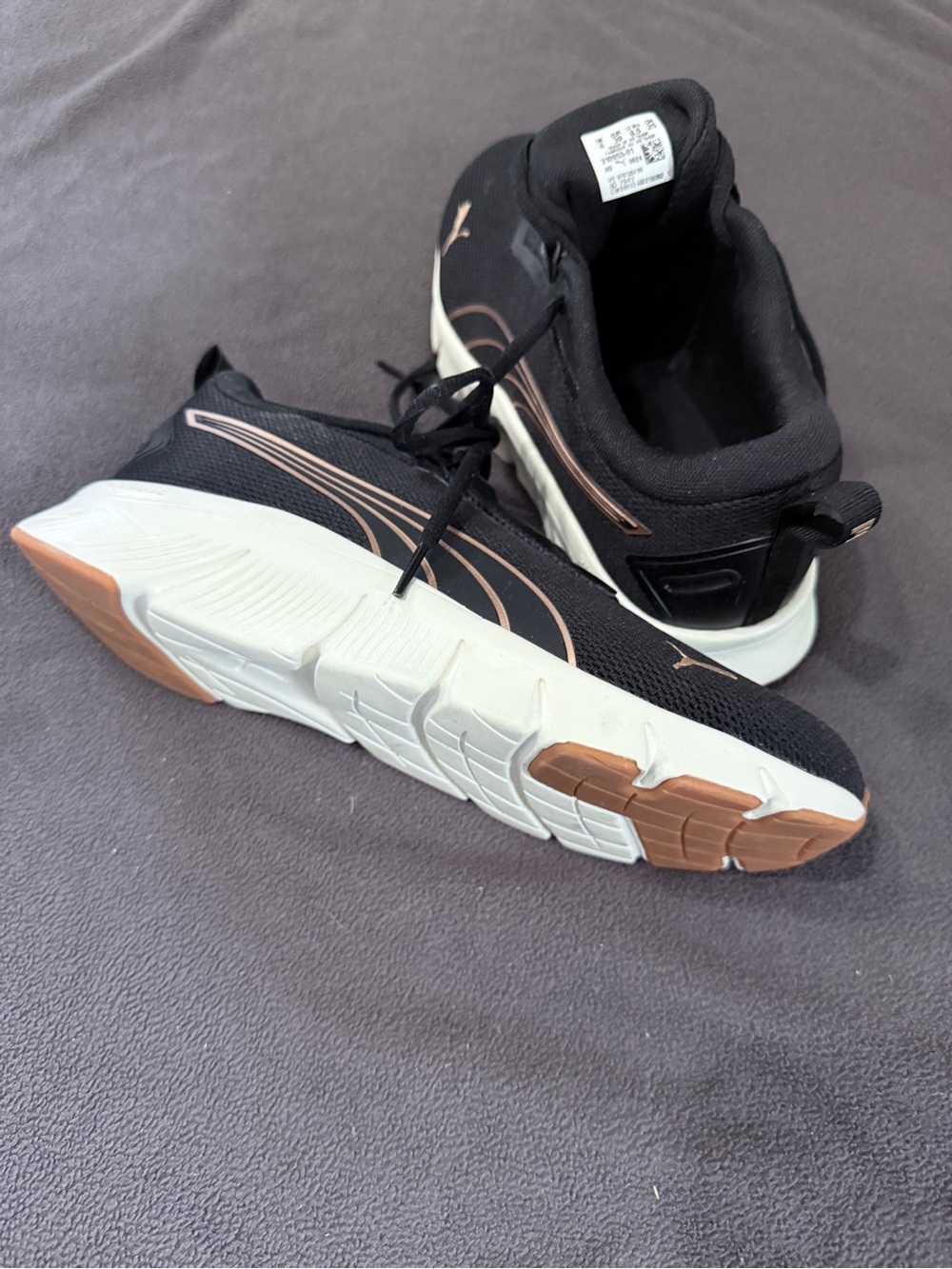 Puma Black Mesh Athletic Running Sneakers Gold Logo - Picture 2 of 4
